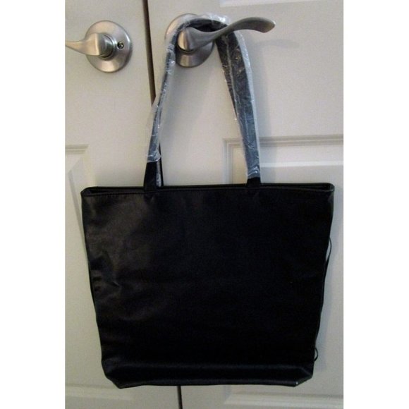 Victoria's Secret Logo - Flirty Fringe Tote Bag Black - NWT Purse Shoulder Bag - Picture 11 of 11